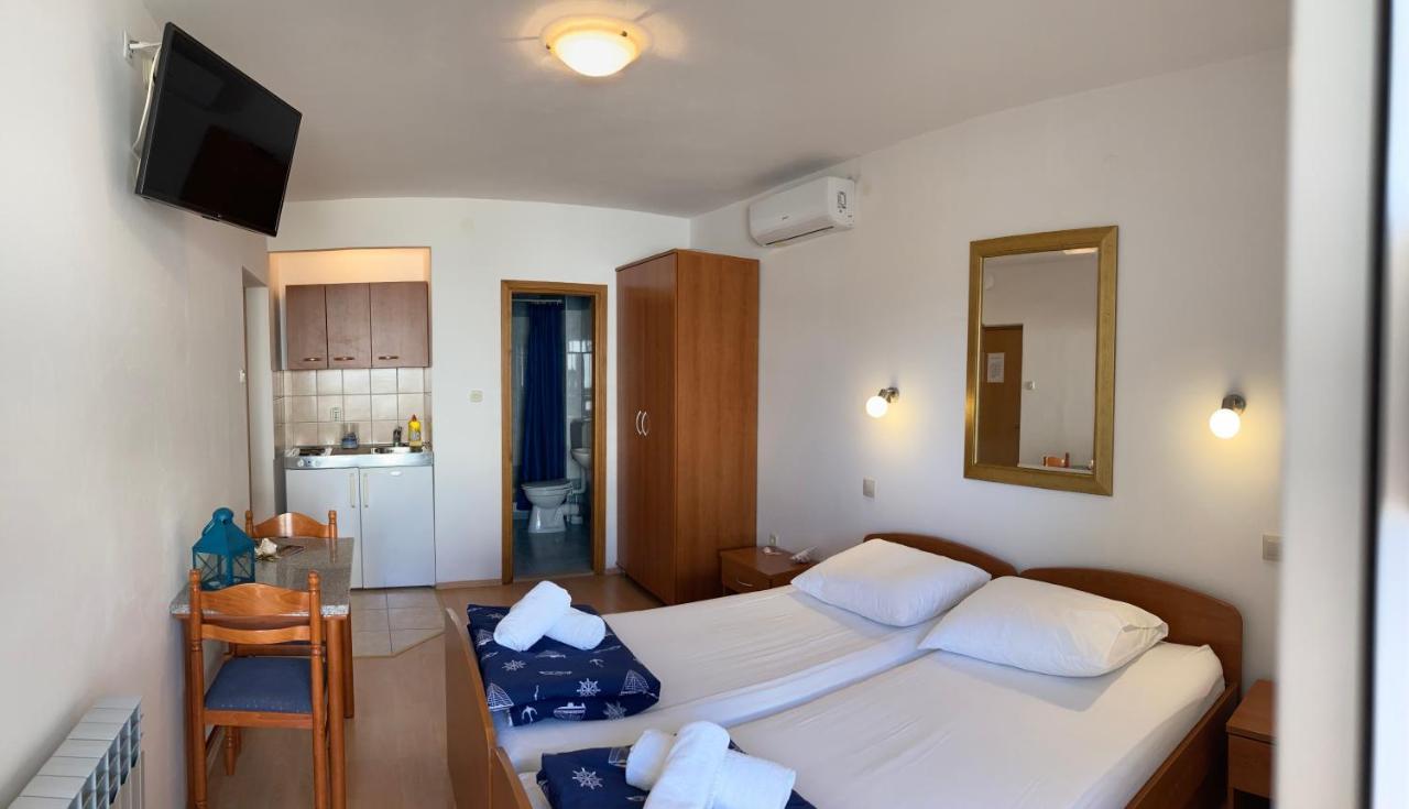 Sunrise Apartments And Studio Apartments 1 洛克瓦罗戈兹尼察 外观 照片