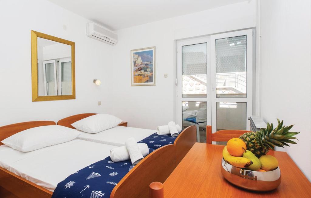 Sunrise Apartments And Studio Apartments 1 洛克瓦罗戈兹尼察 外观 照片