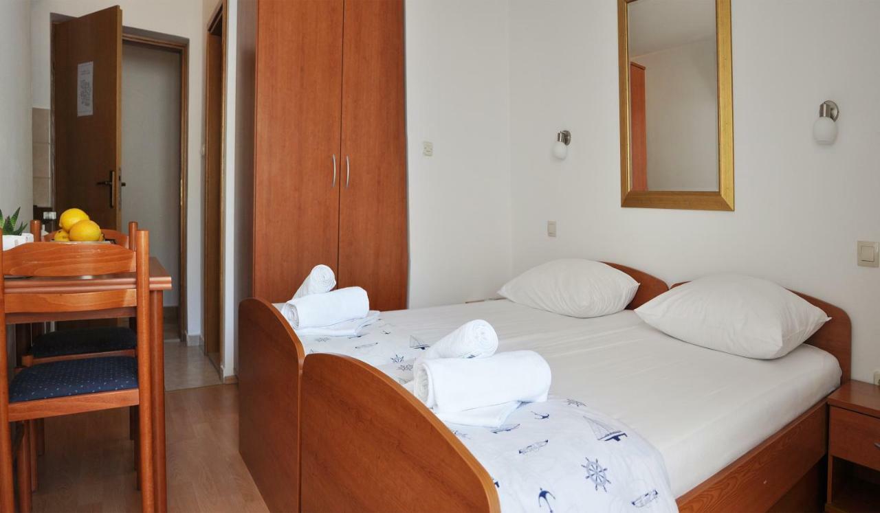 Sunrise Apartments And Studio Apartments 1 洛克瓦罗戈兹尼察 外观 照片