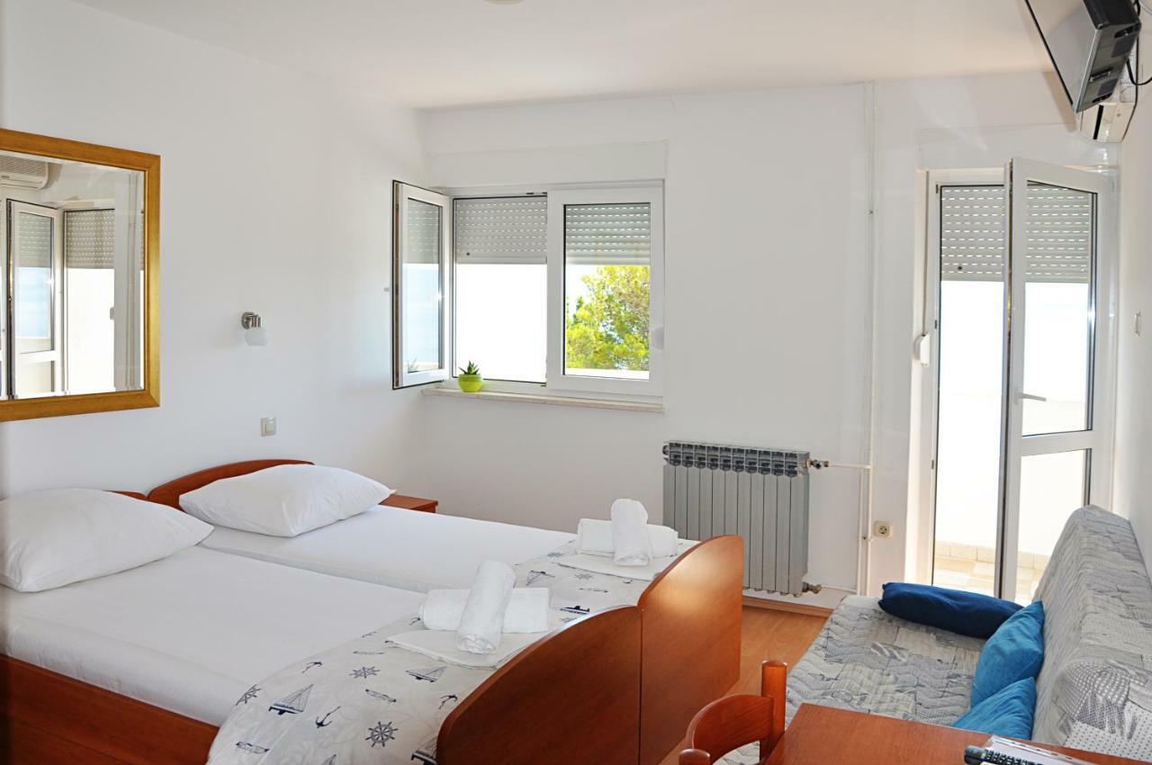 Sunrise Apartments And Studio Apartments 1 洛克瓦罗戈兹尼察 外观 照片